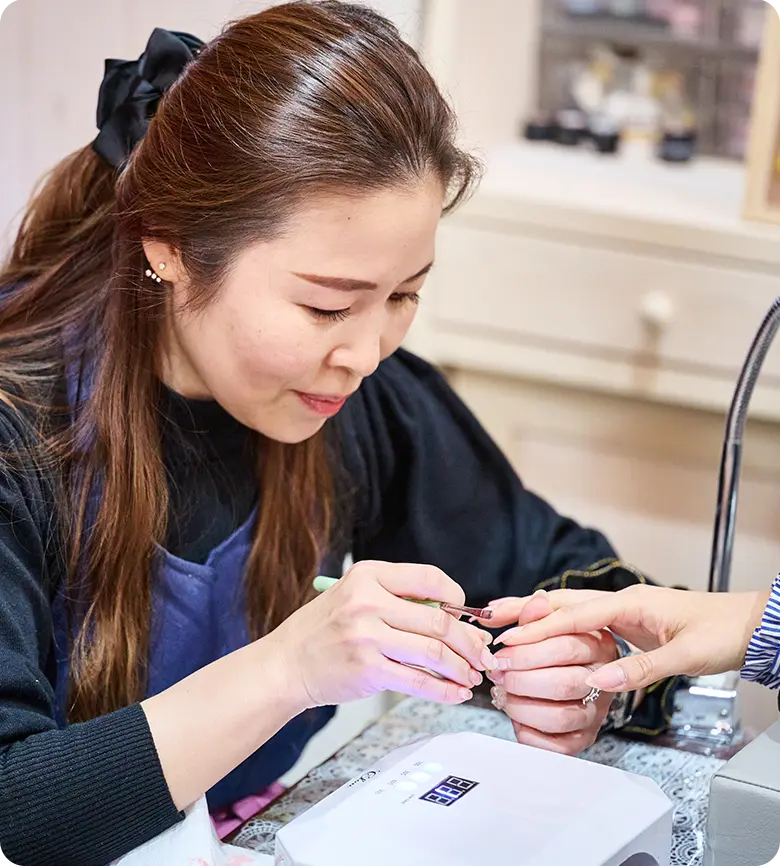 ネイルサロン<small>レトワルネイル</small>